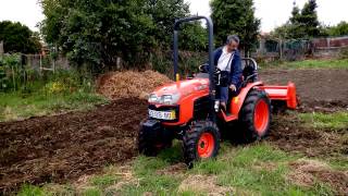 Entrega Tractor Kubota B2530 Maia 4 de 6 [upl. by Mcclish]